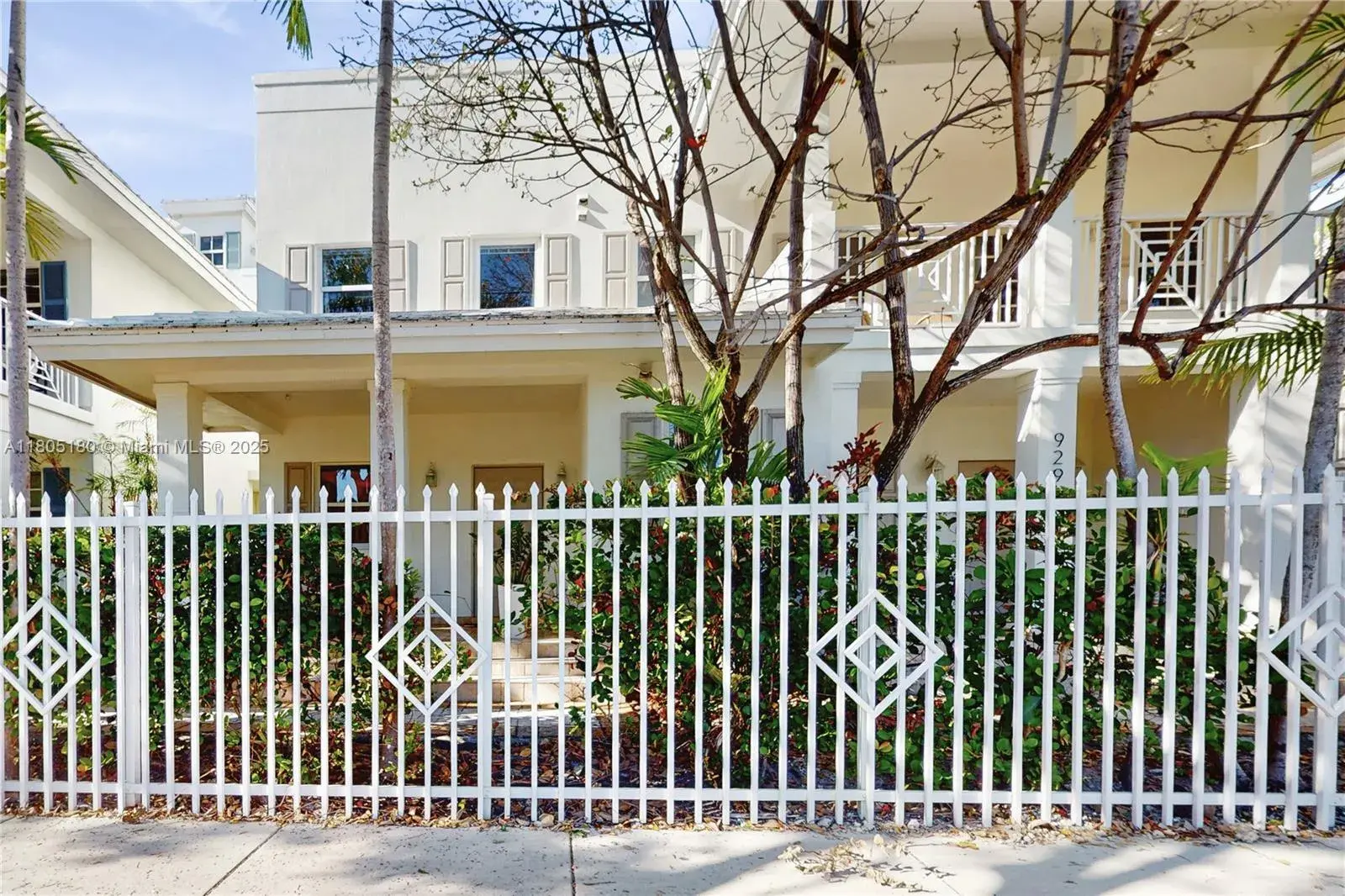 3 bedroom 3 bath Residential for sale at 931 SW 11th St # 1, Miami FL 33129