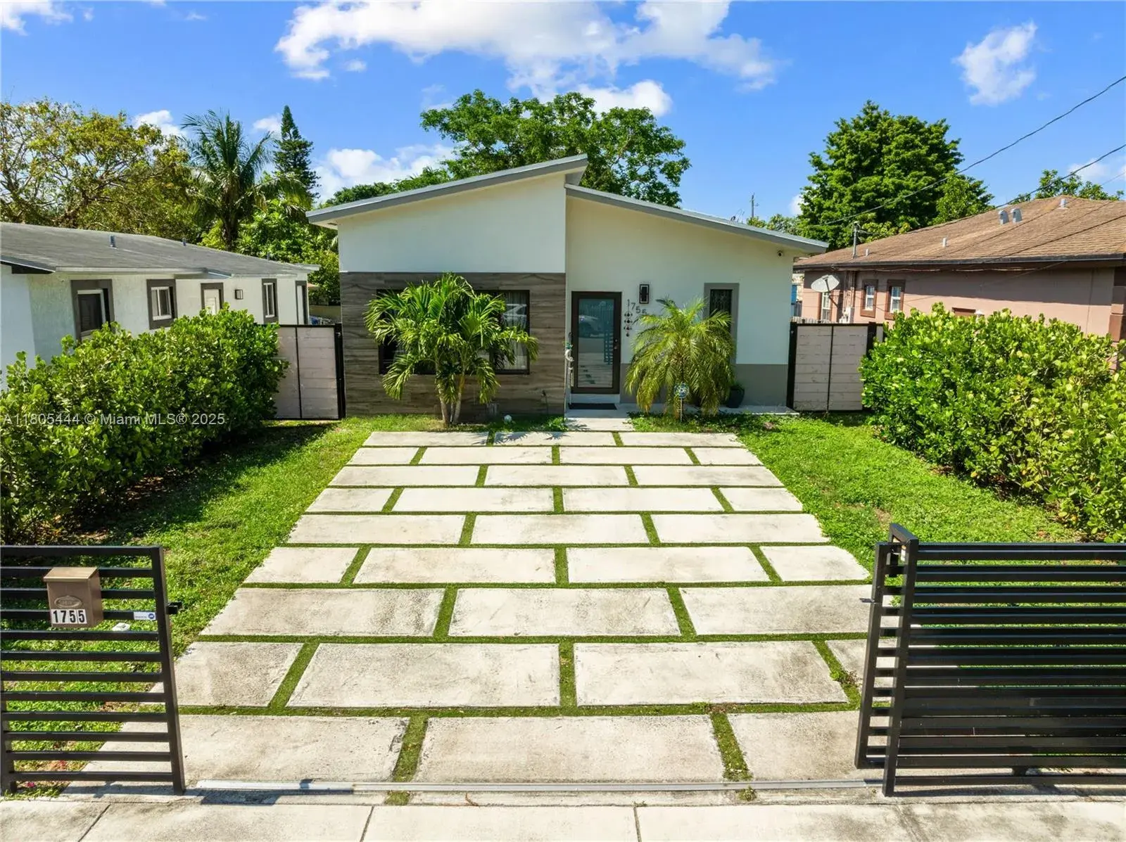 1755 NW 41st St, Miami FL 33142
