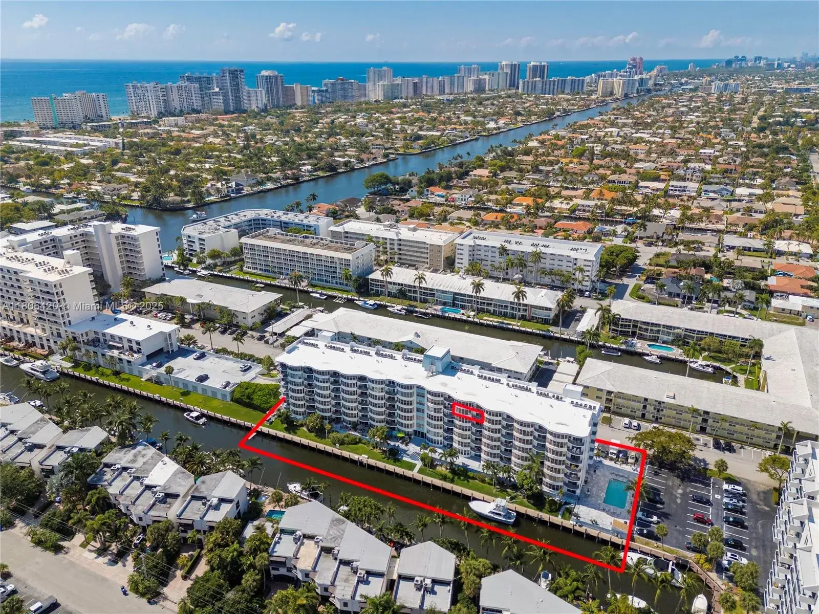 2 bedroom 2 bath Residential for sale at 3051 NE 48th St # 604, Fort Lauderdale FL 33308
