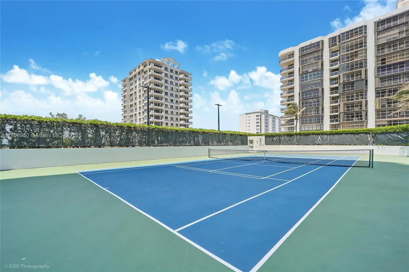 6365 Collins Ave # 2206, Miami Beach FL 33141