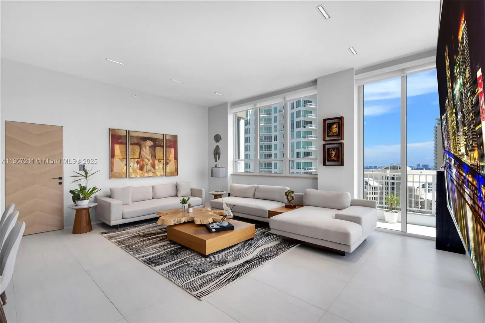 801 Brickell Key Blvd # 3311, Miami FL 33131
