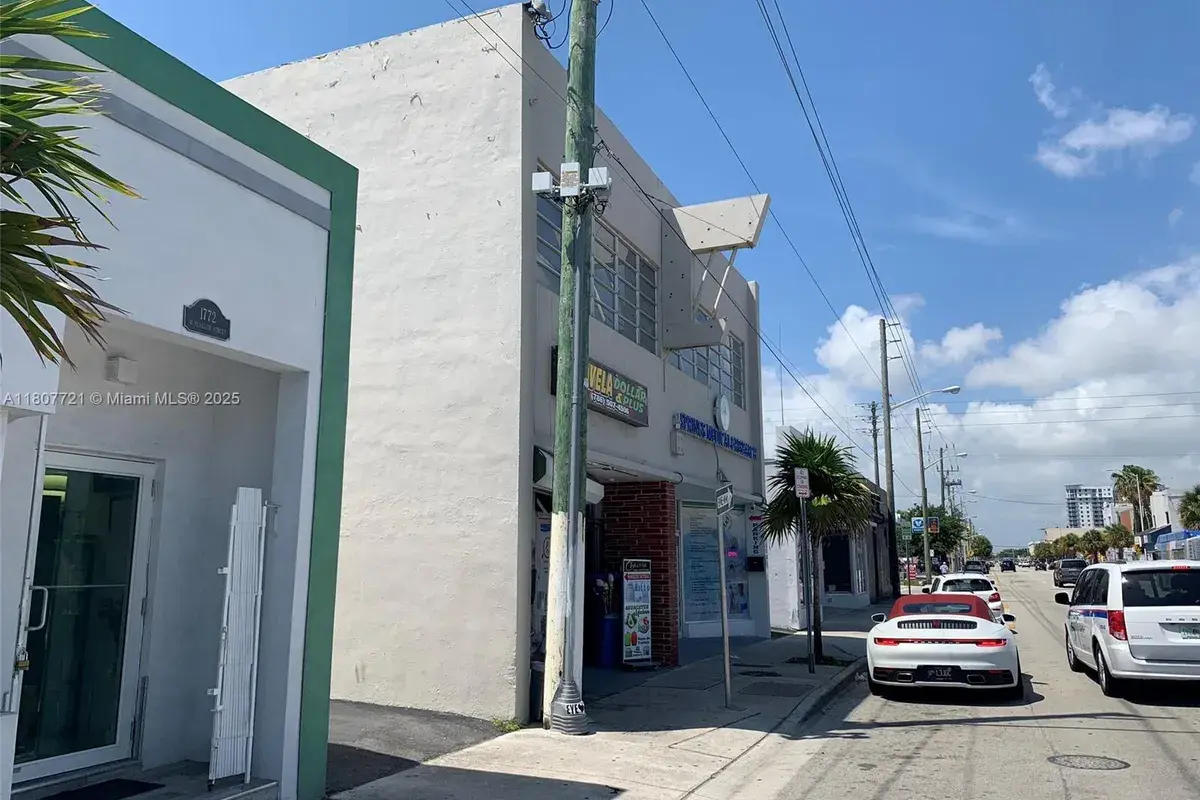 1772 W Flagler St, Miami FL 33135