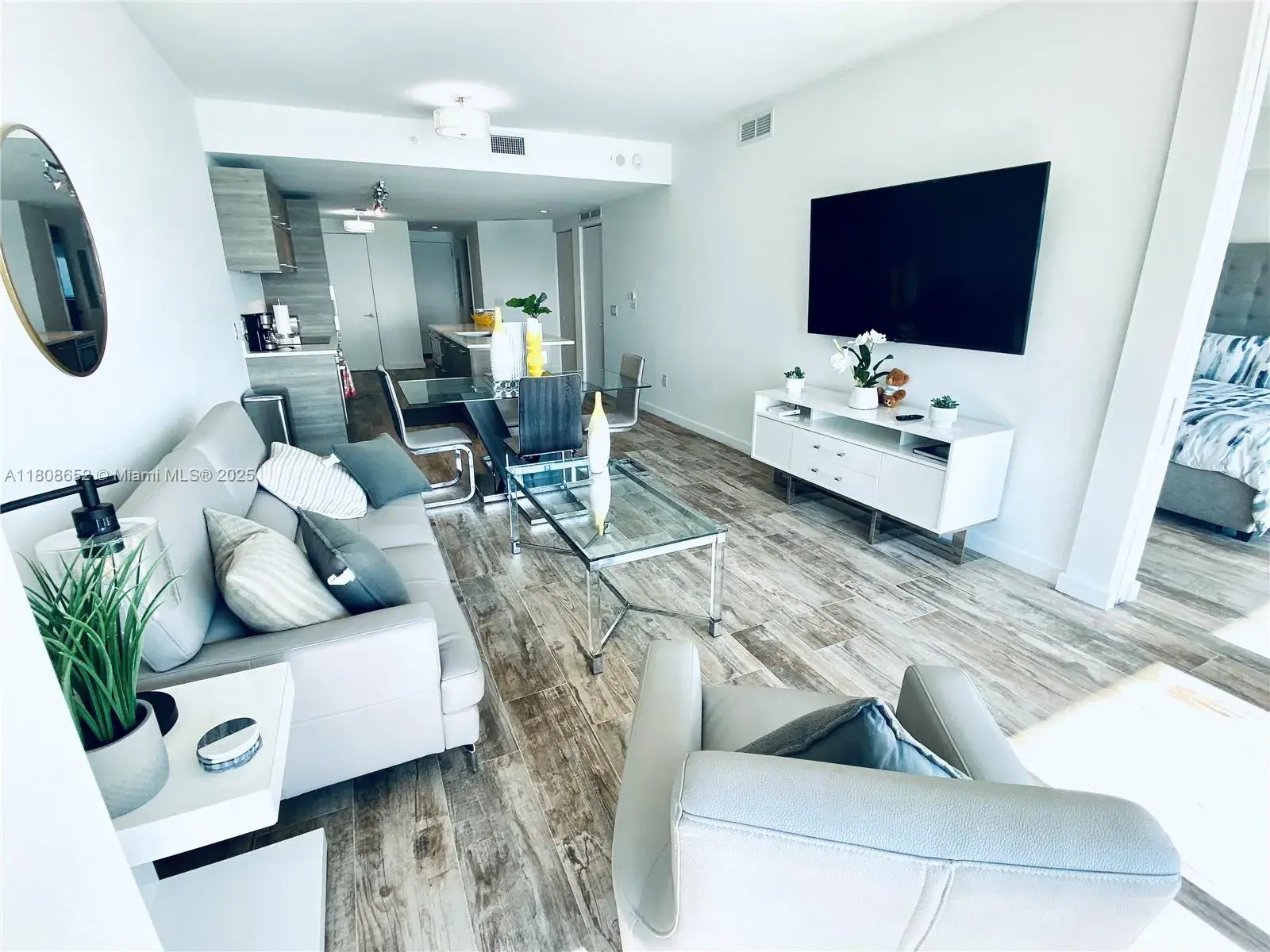 2 bedroom 3 bath Residential for sale at 650 NE 32nd St # 4605, Miami FL 33137