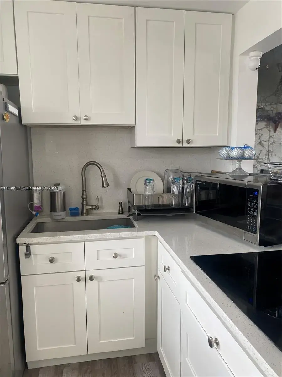 3030 Marcos Dr # T504, Aventura FL 33160