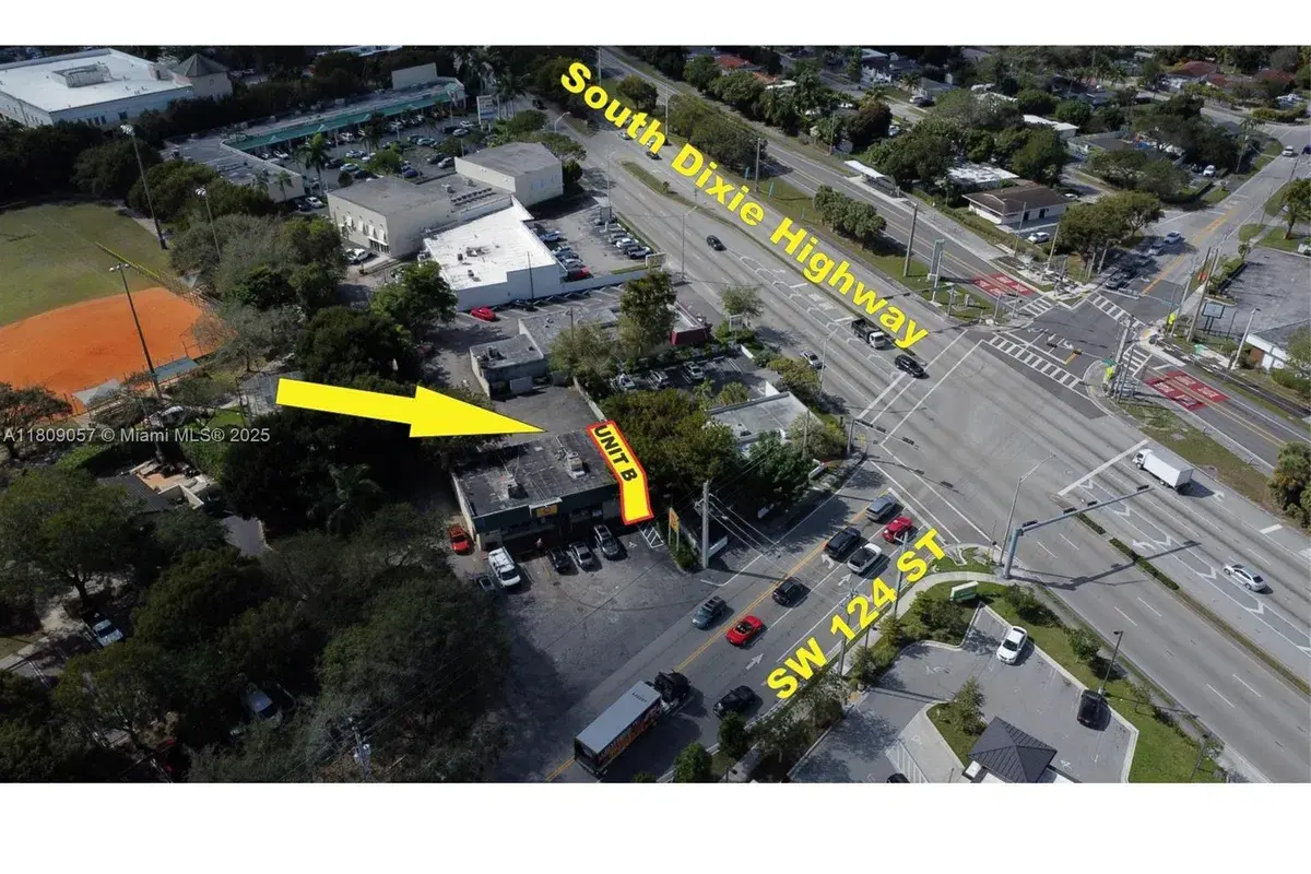 8320 SW 124th St, Pinecrest FL 33156