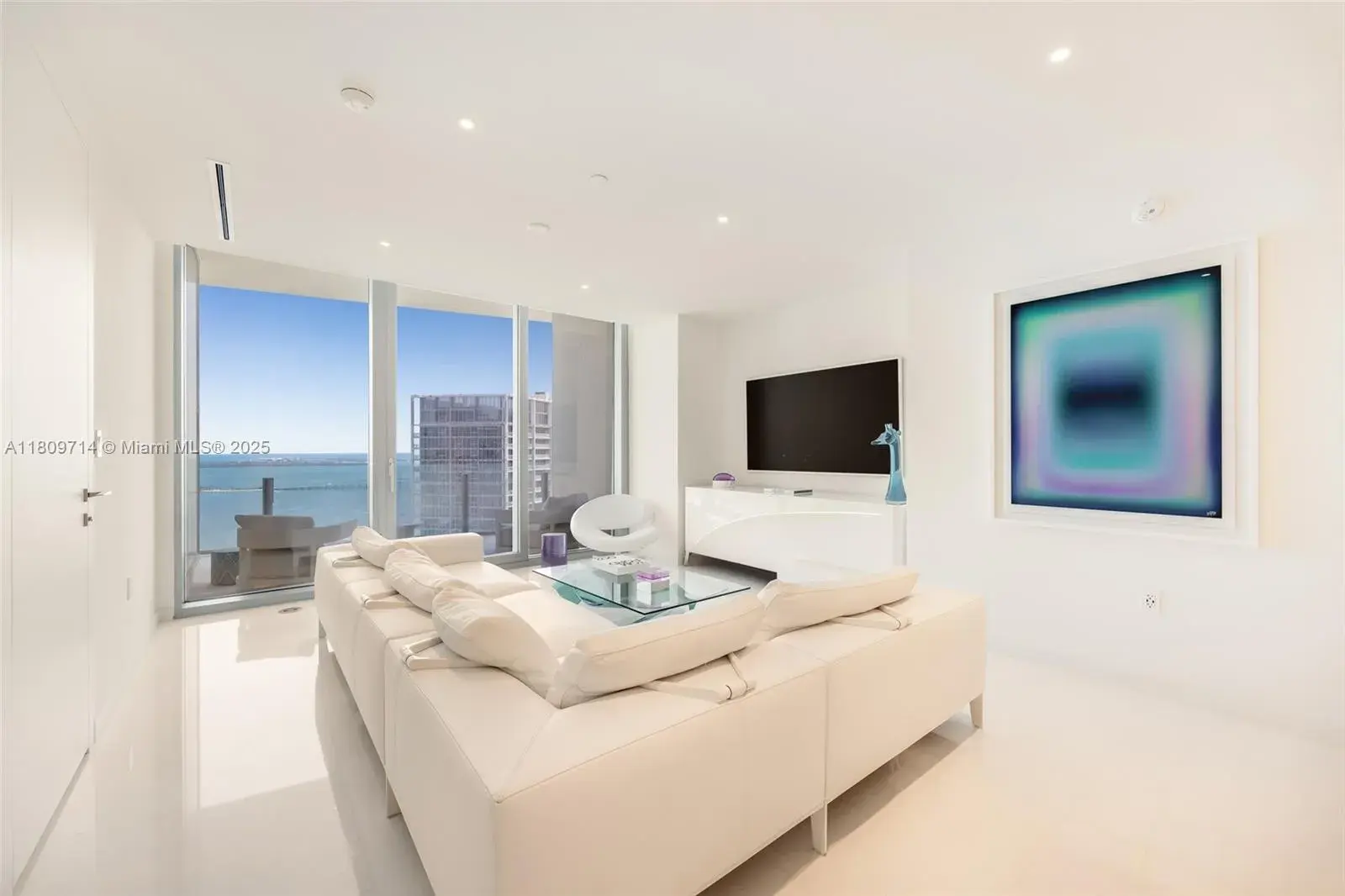 300 Biscayne Blvd Way # 5205W, Miami FL 33131