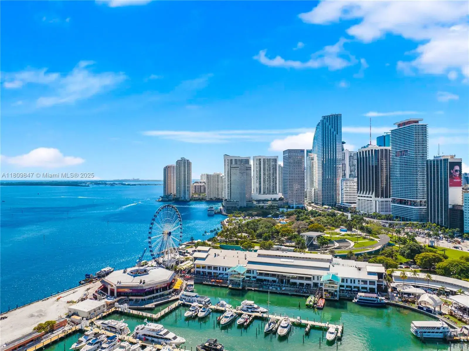 2 bedroom 2 bath Residential Lease for rent at 159 NE 6th St # 3005, Miami FL 33132