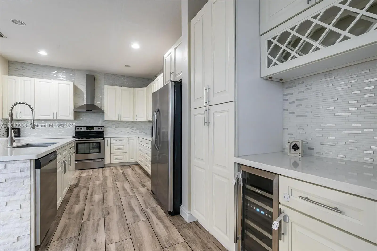 2561 NW 123rd Ter, Coral Springs FL 33065