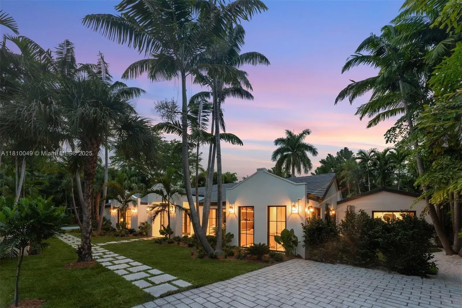 6 bedroom 7 bath Residential for sale at 3883 Wood Ave, Miami FL 33133