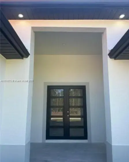 2002 E 13th St, Lehigh Acres FL 33972
