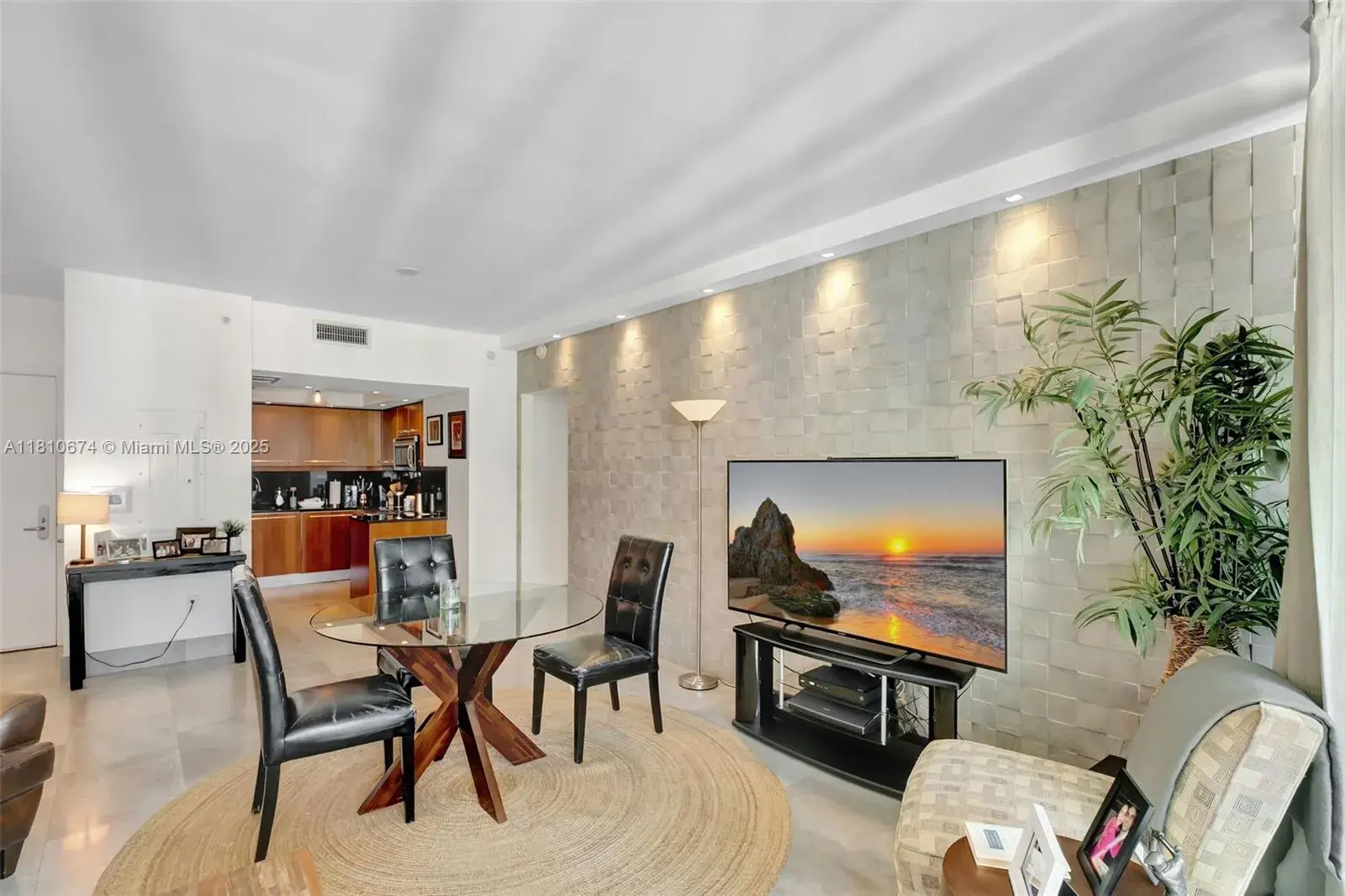 1331 Brickell Bay Dr # 1504, Miami FL 33131