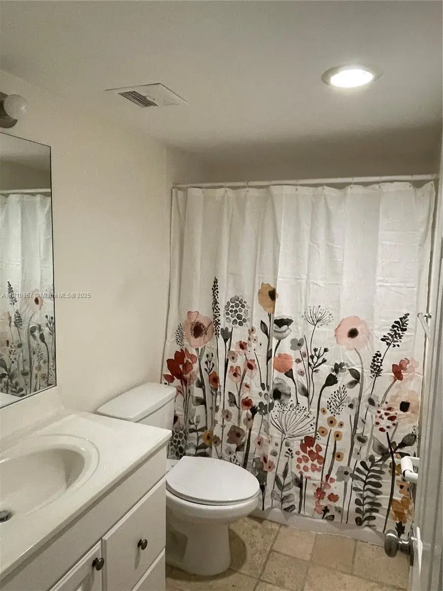 2900 NE 30th St # 7, Fort Lauderdale FL 33306