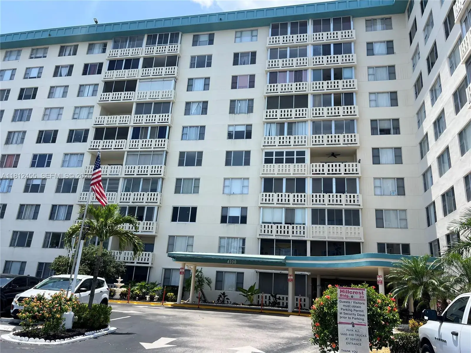 2 bedroom 2 bath Residential for sale at 4330 Hillcrest Dr # 619, Hollywood FL 33021