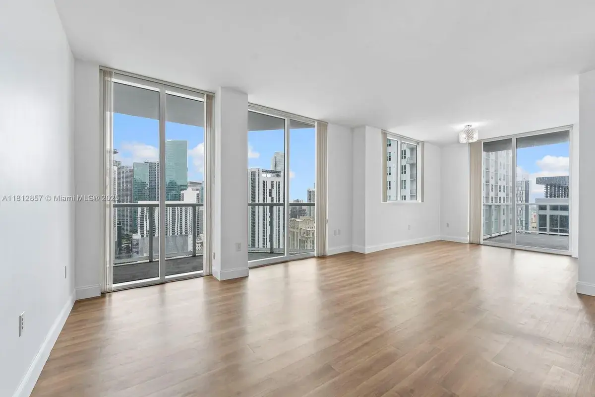 253 NE 2nd St # 3108, Miami FL 33132