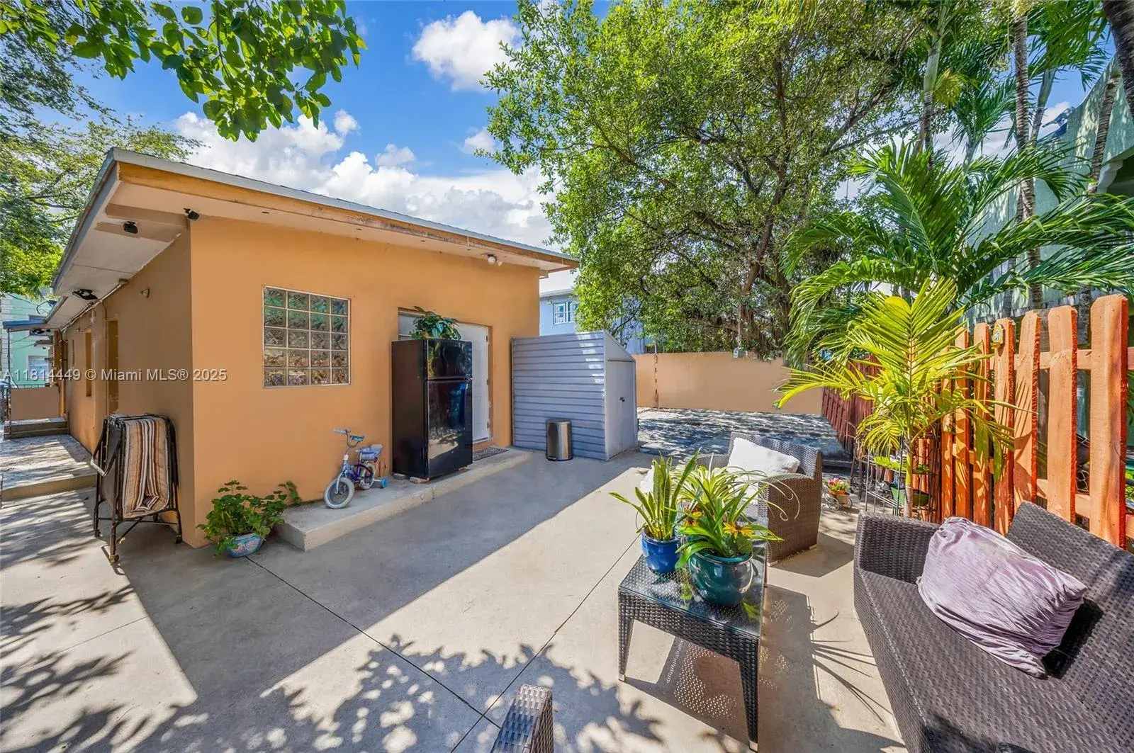 625 SW 16th Ave, Miami FL 33135