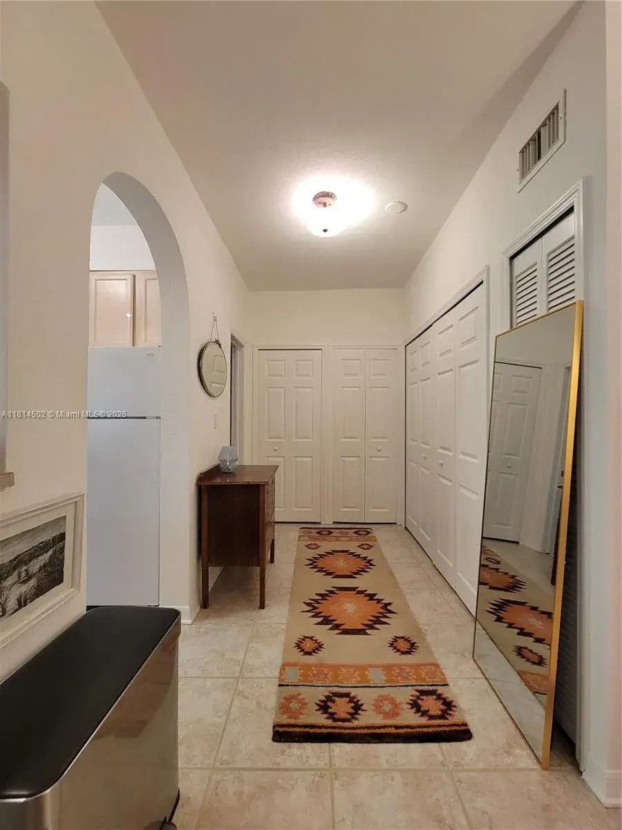 359 Meridian Ave # A103, Miami Beach FL 33139