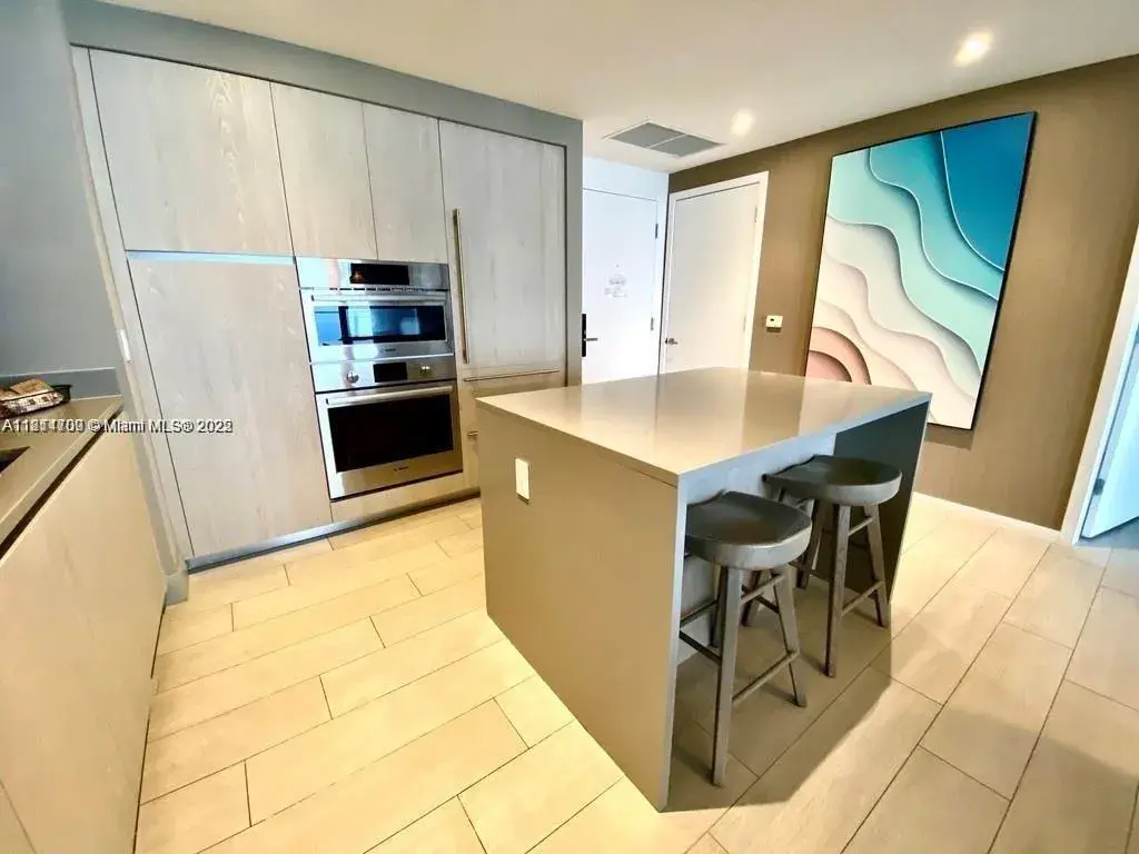 2 bedroom 2 bath Residential for sale at 4010 S Ocean Dr # R1905, Hollywood FL 33019