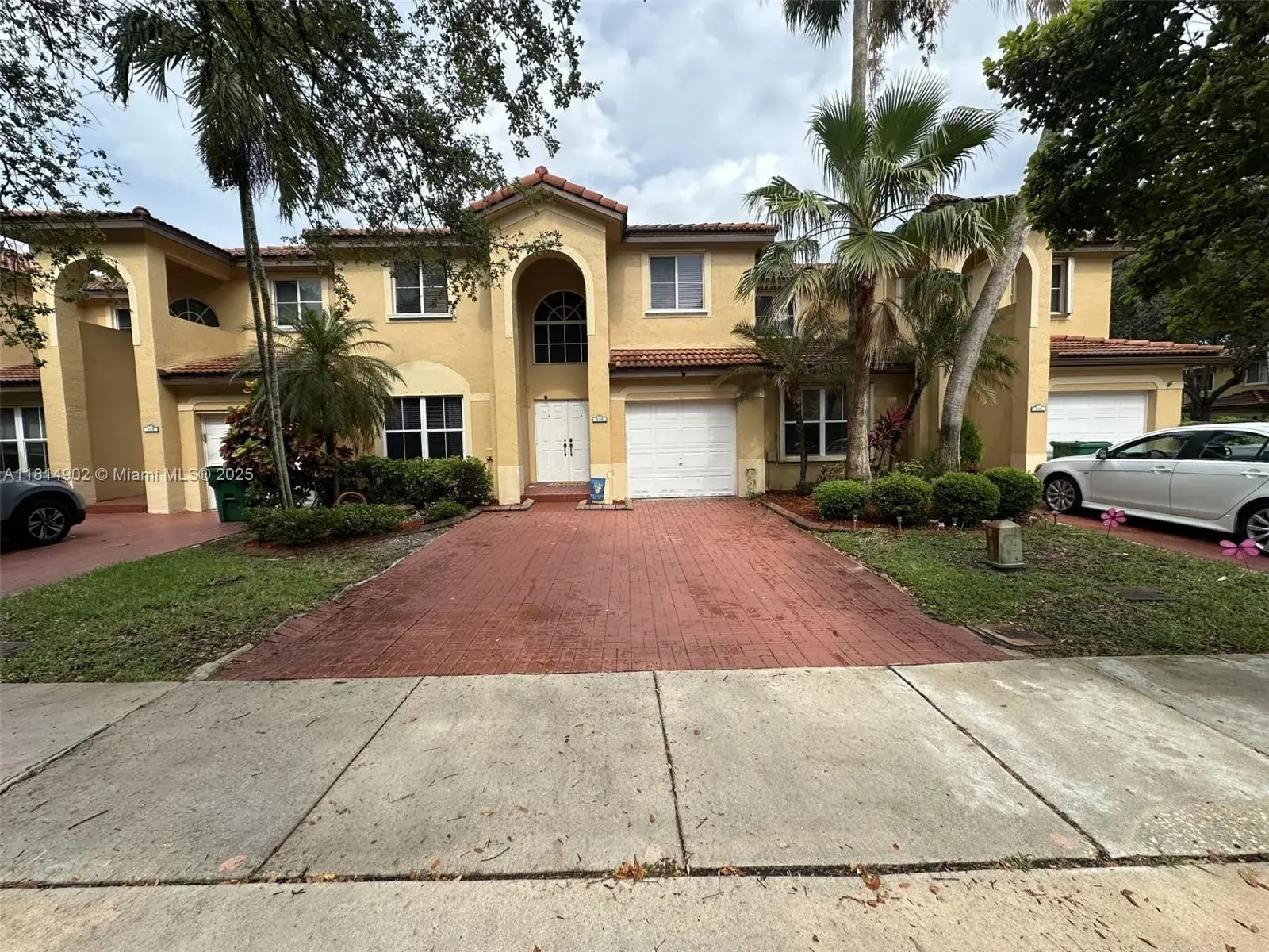 238 Magnolia Avenue, Davie FL 33325