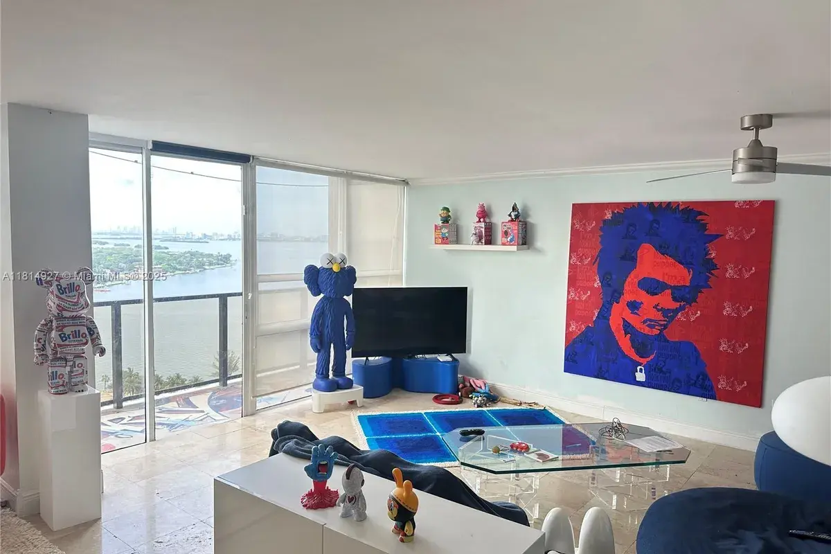 600 NE 36th St, Miami FL 33137
