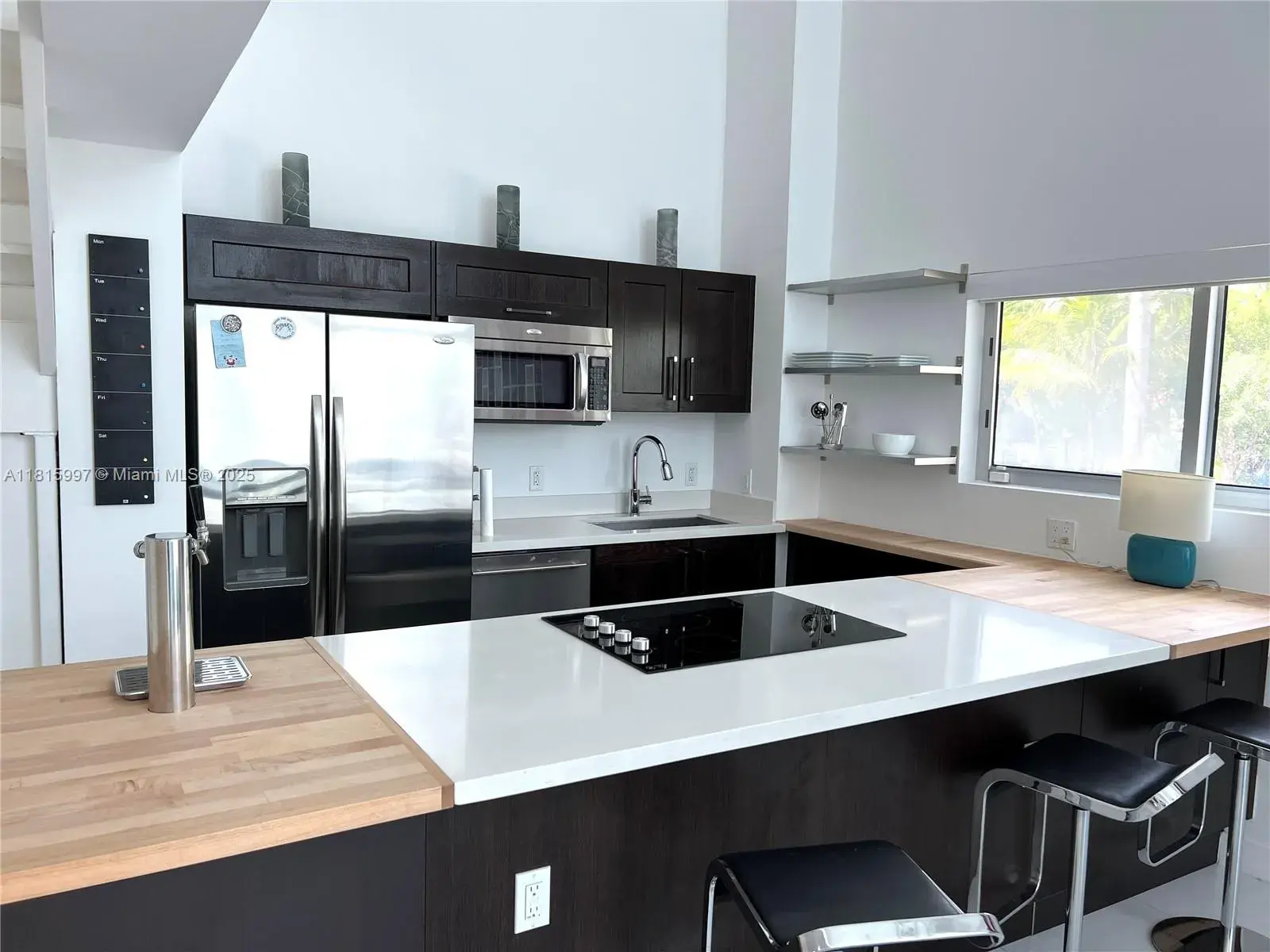 2 bedroom 2 bath for rent at 401 Jefferson Ave # 3, Miami Beach FL 33139