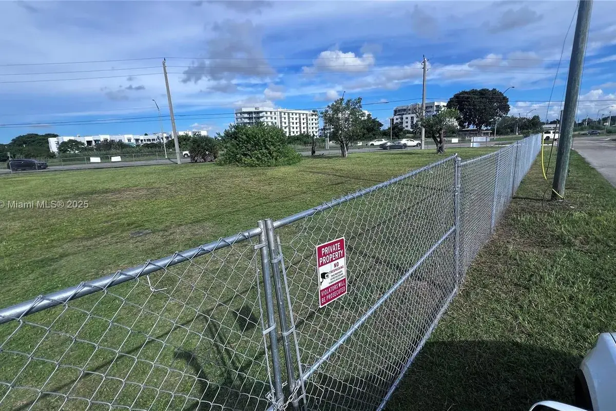 21720 SW 118th Ave, Miami FL 33170