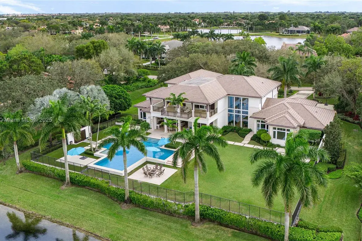 3185 Willow Ln, Weston FL 33331
