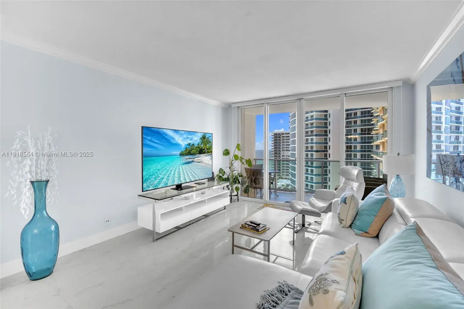 2501 S Ocean Dr # 1218, Hollywood FL 33019