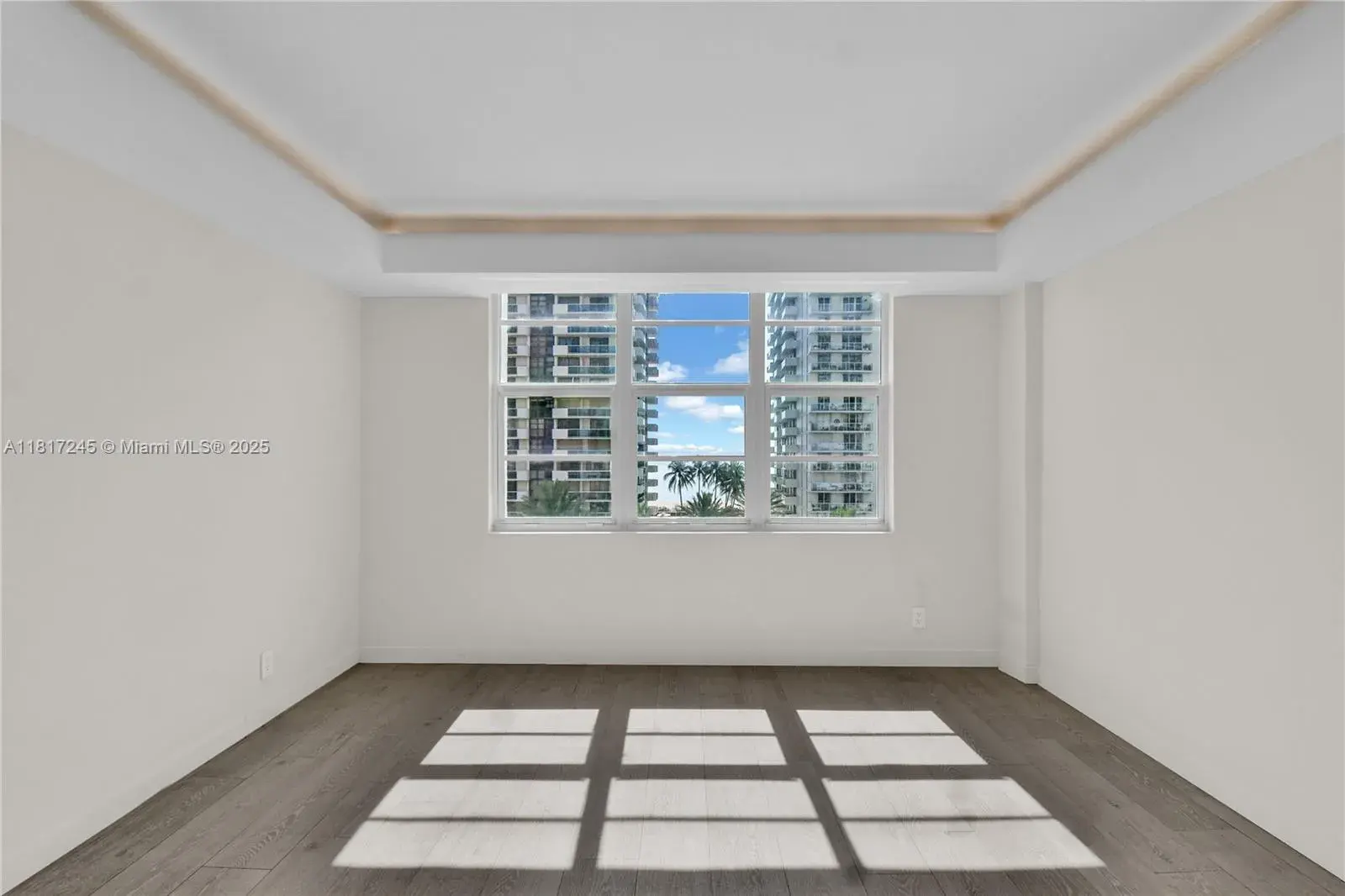 5700 Collins Ave # 7A, Miami Beach FL 33140