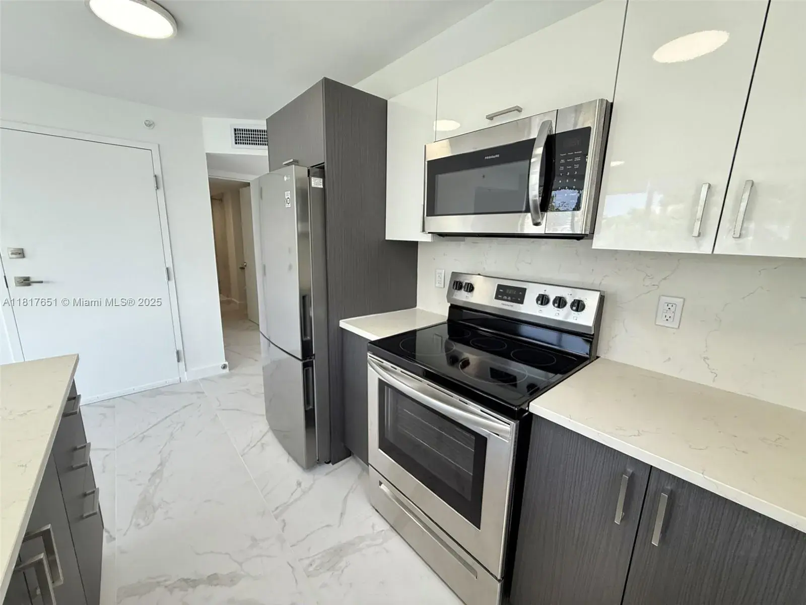 2 bedroom 2 bath for rent at 1552 Euclid Ave # 6, Miami Beach FL 33139