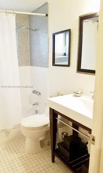 1050 Pennsylvania Ave # A, Miami Beach FL 33139