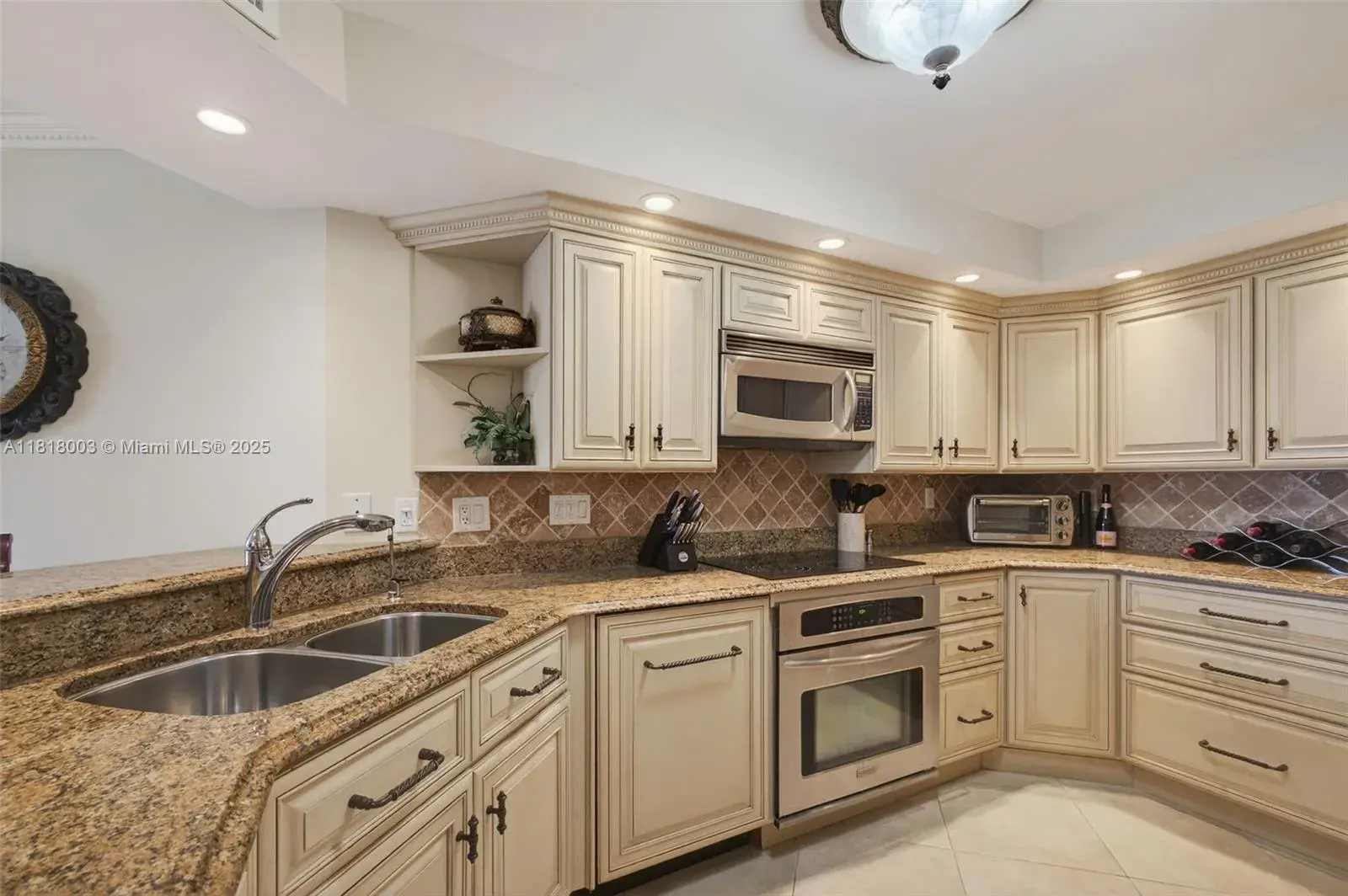 2800 N Ocean Dr, Singer Island FL 33404