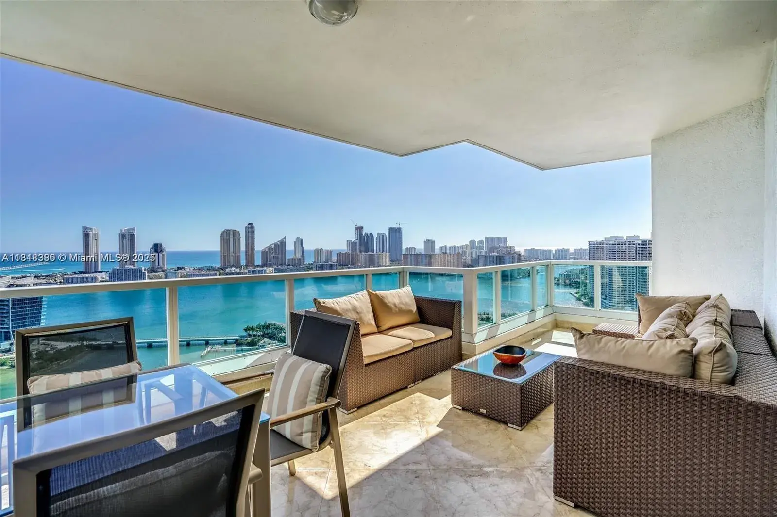 3 bedroom 3 bath Residential for sale at 3201 NE 183rd St # 3106, Aventura FL 33160