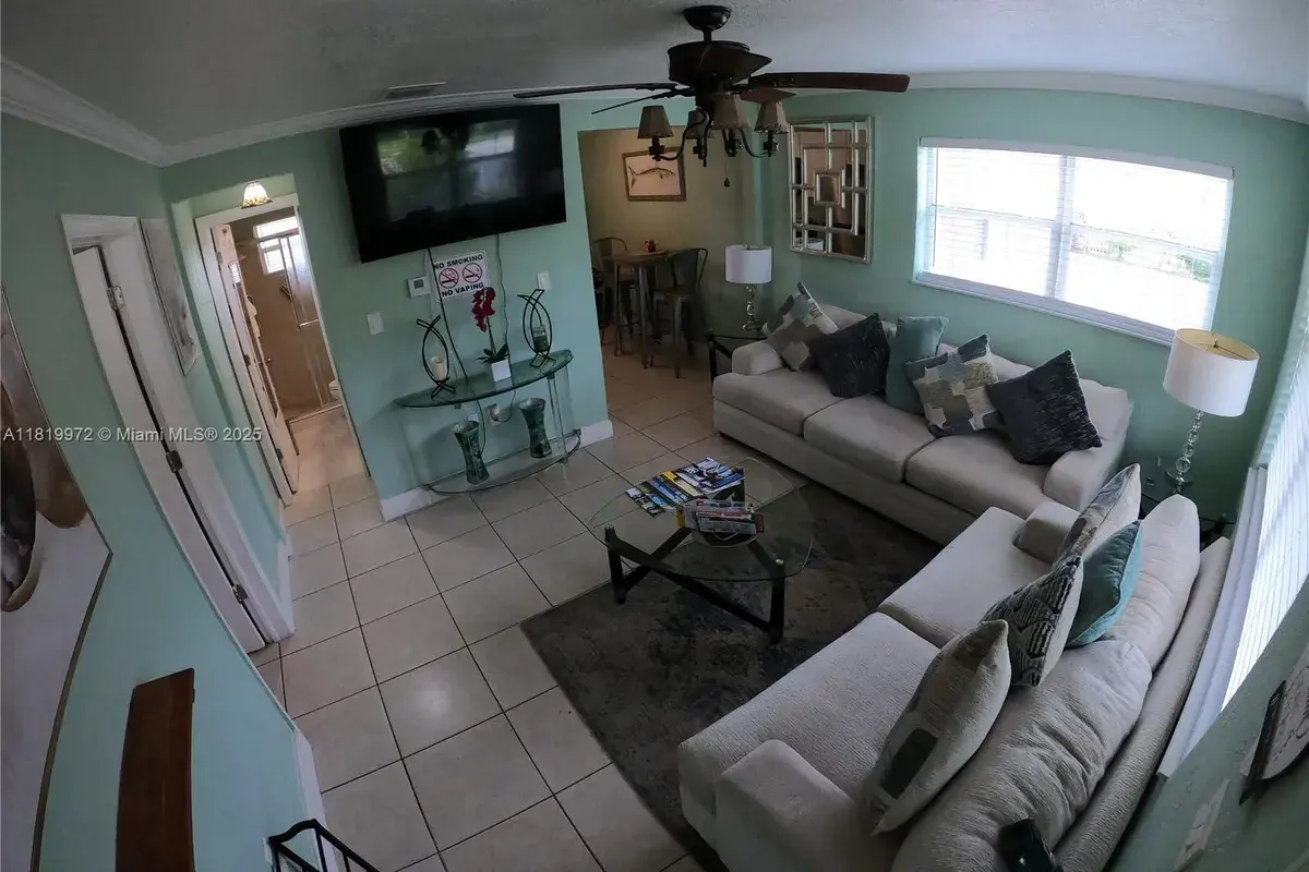 6101 Rodman St # 2, Hollywood FL 33023