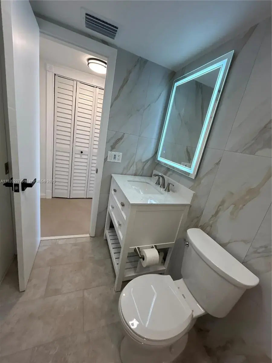 2862 NE 32nd St # 10, Fort Lauderdale FL 33306