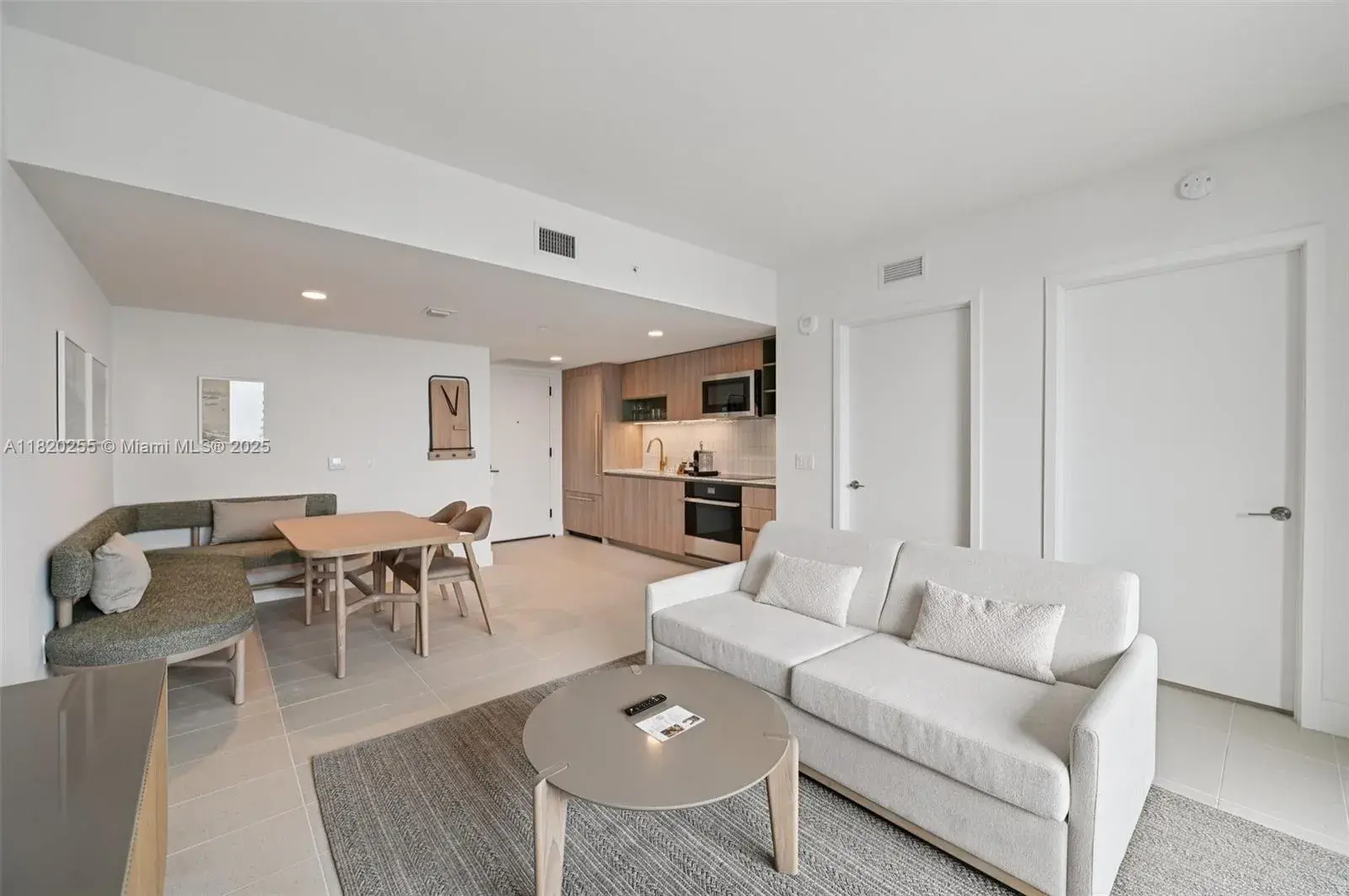 1 bedroom 1 bath Residential for sale at 159 NE 6th St # 4409, Miami FL 33132