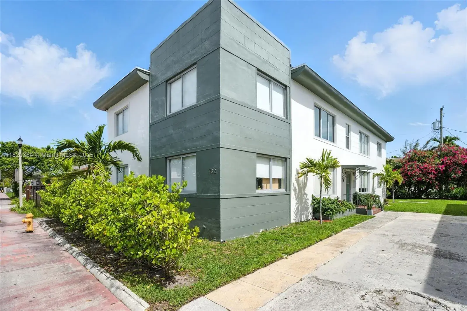 2 bedroom 1 bath for rent at 732 82nd St, Miami Beach FL 33141