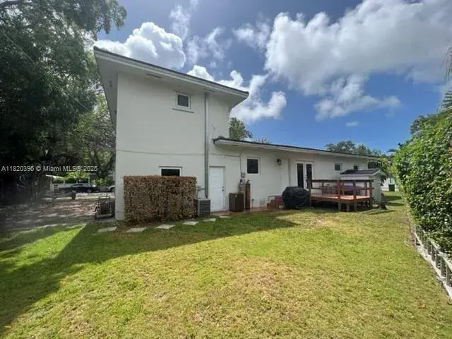 2728 Kirk St, Miami FL 33133