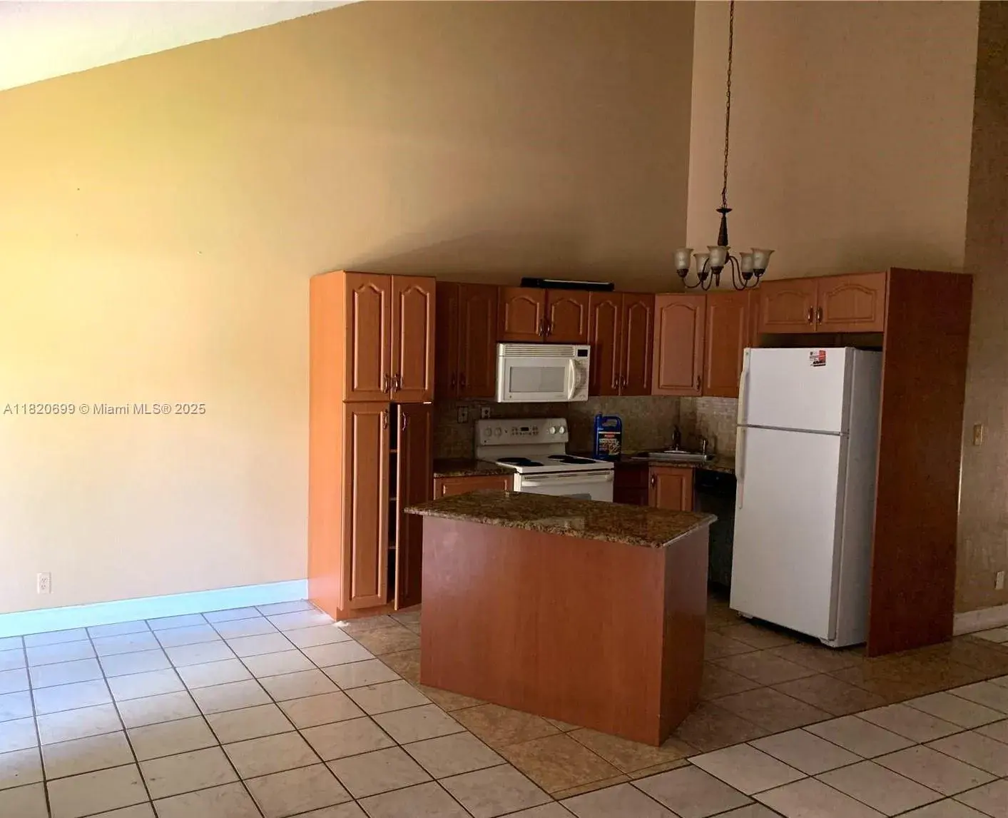 2442 NW 55th Ter, Lauderhill FL 33313