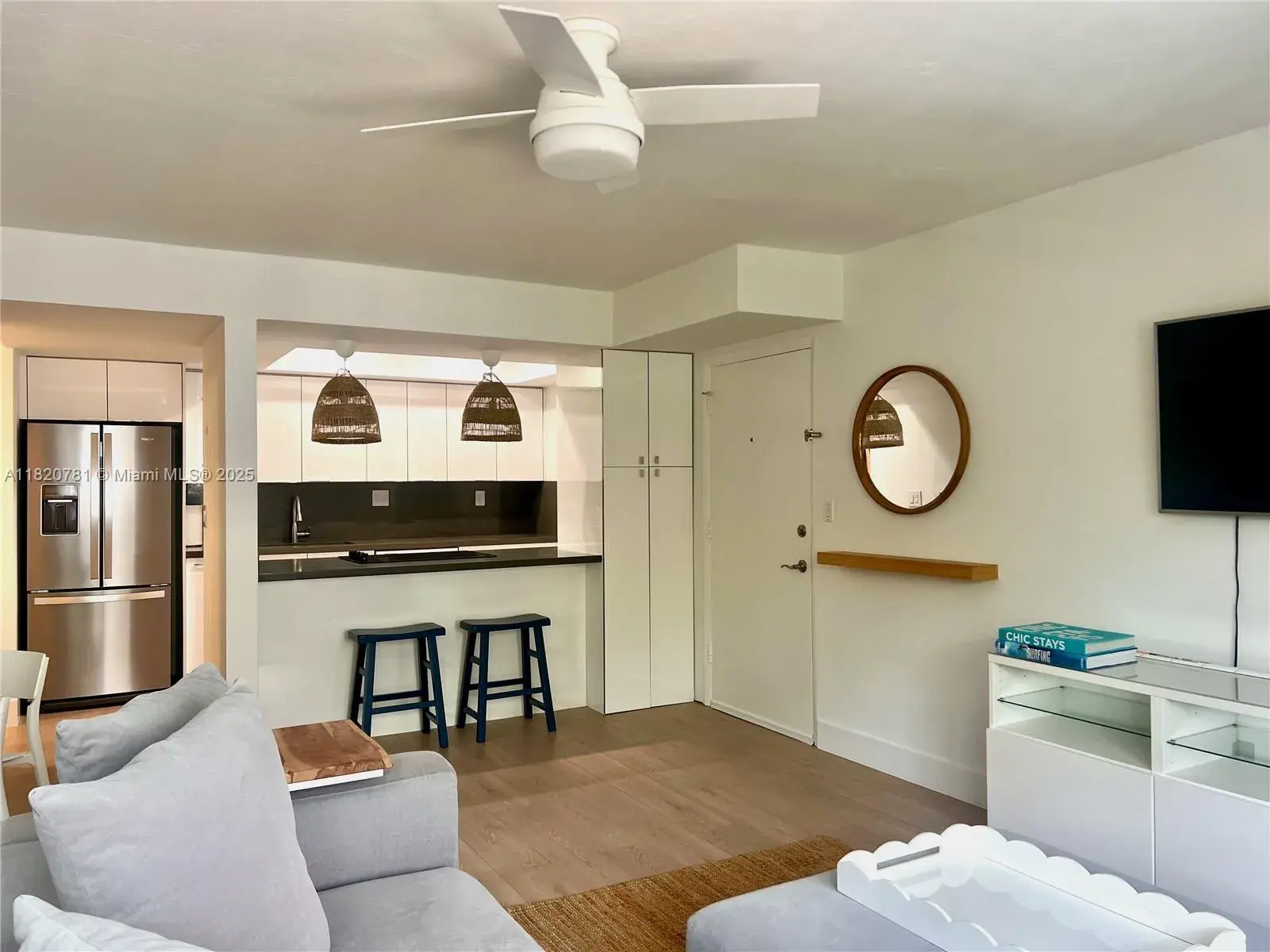 1 bedroom 1 bath for rent at 195 Sunrise Dr # 8, Key Biscayne FL 33149