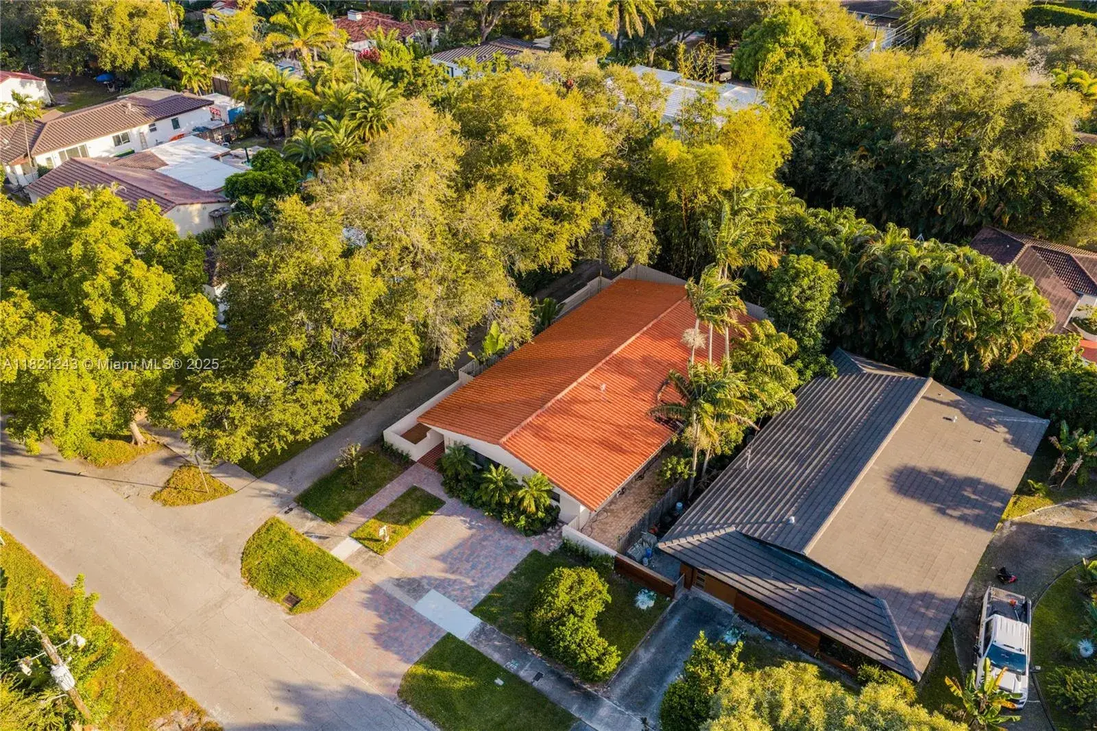 220 NE 105th St, Miami Shores FL 33138