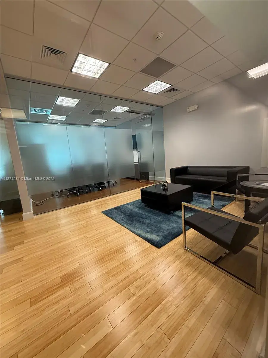 175 SW 7th St # 1616, Miami FL 33130 photo 4