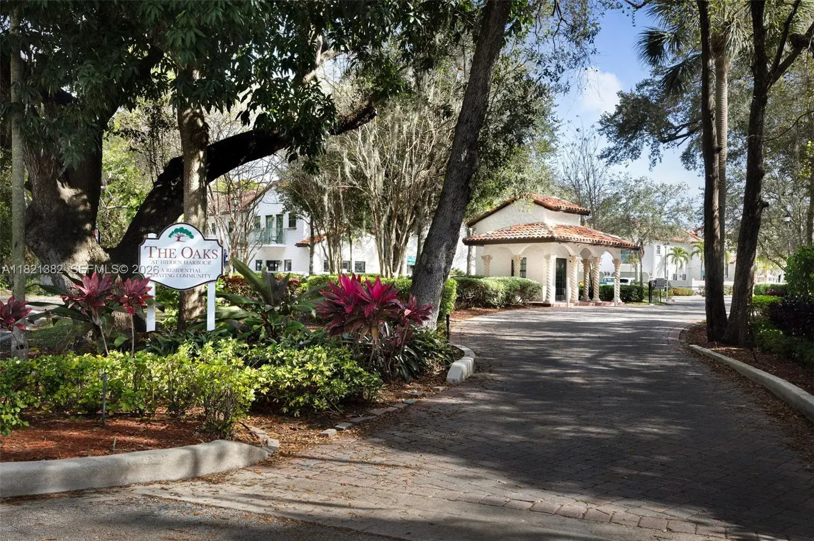 3 bedroom 2 bath Residential for sale at 2916 Hidden Harbour Ct, Dania Beach FL 33312