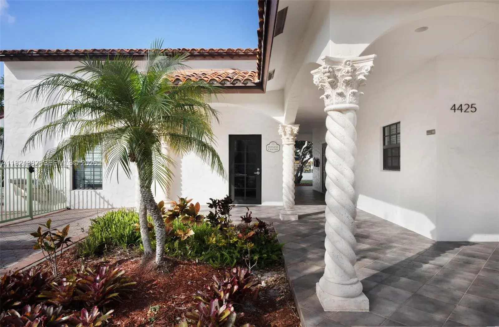 2916 Hidden Harbour Ct, Dania Beach FL 33312
