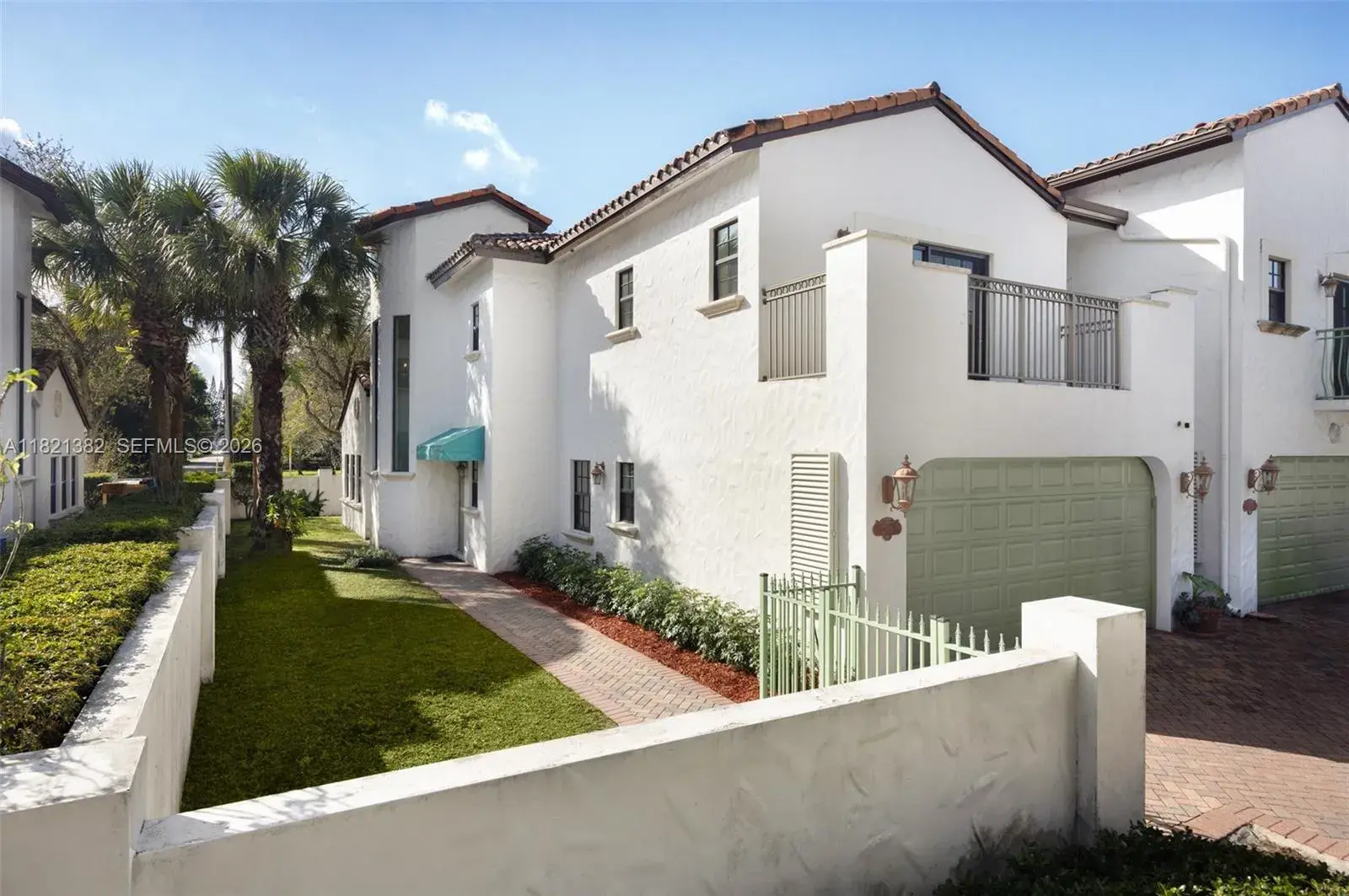 2916 Hidden Harbour Ct, Dania Beach FL 33312