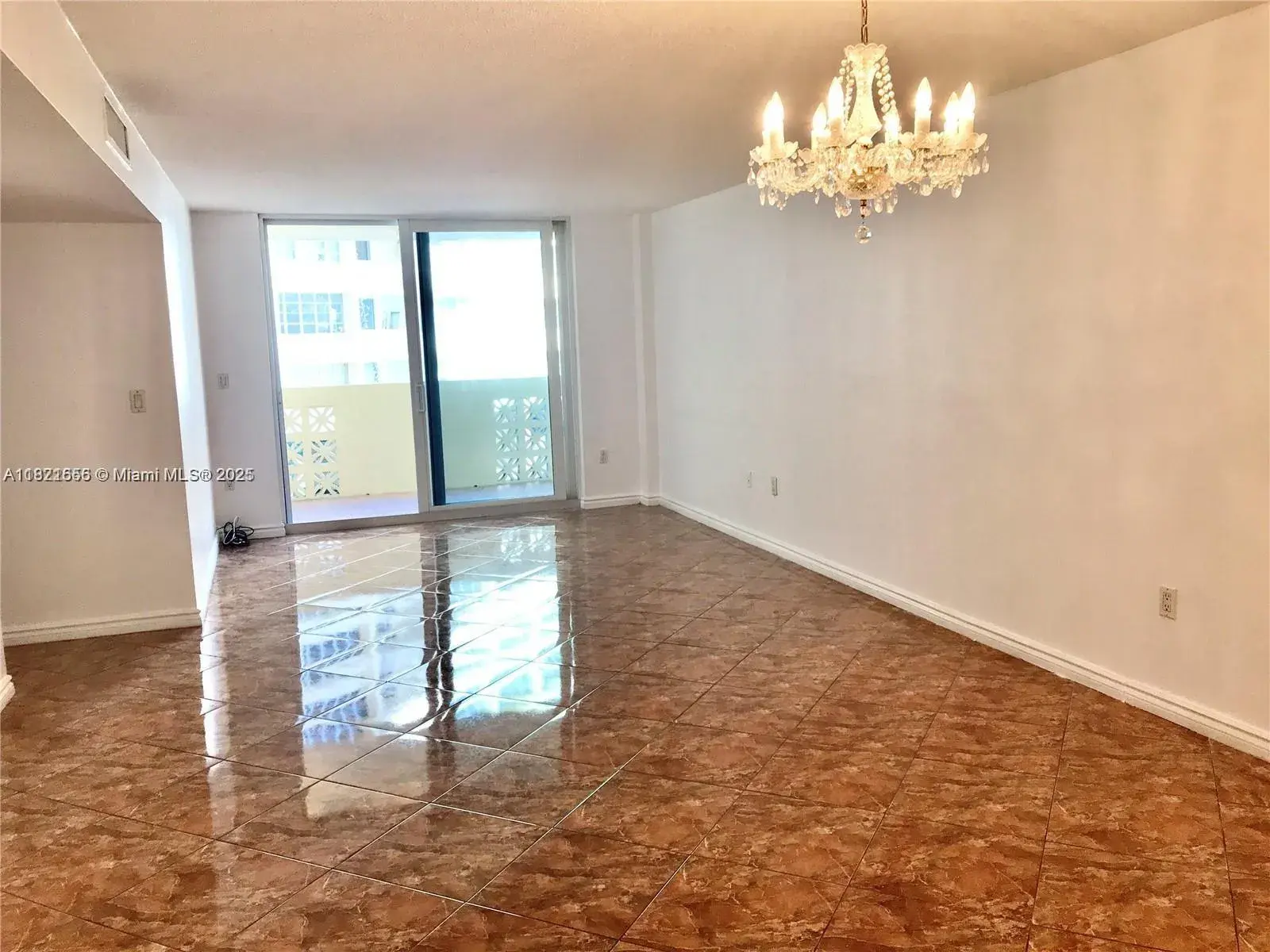 1833 S Ocean Dr # 305, Hallandale Beach FL 33009