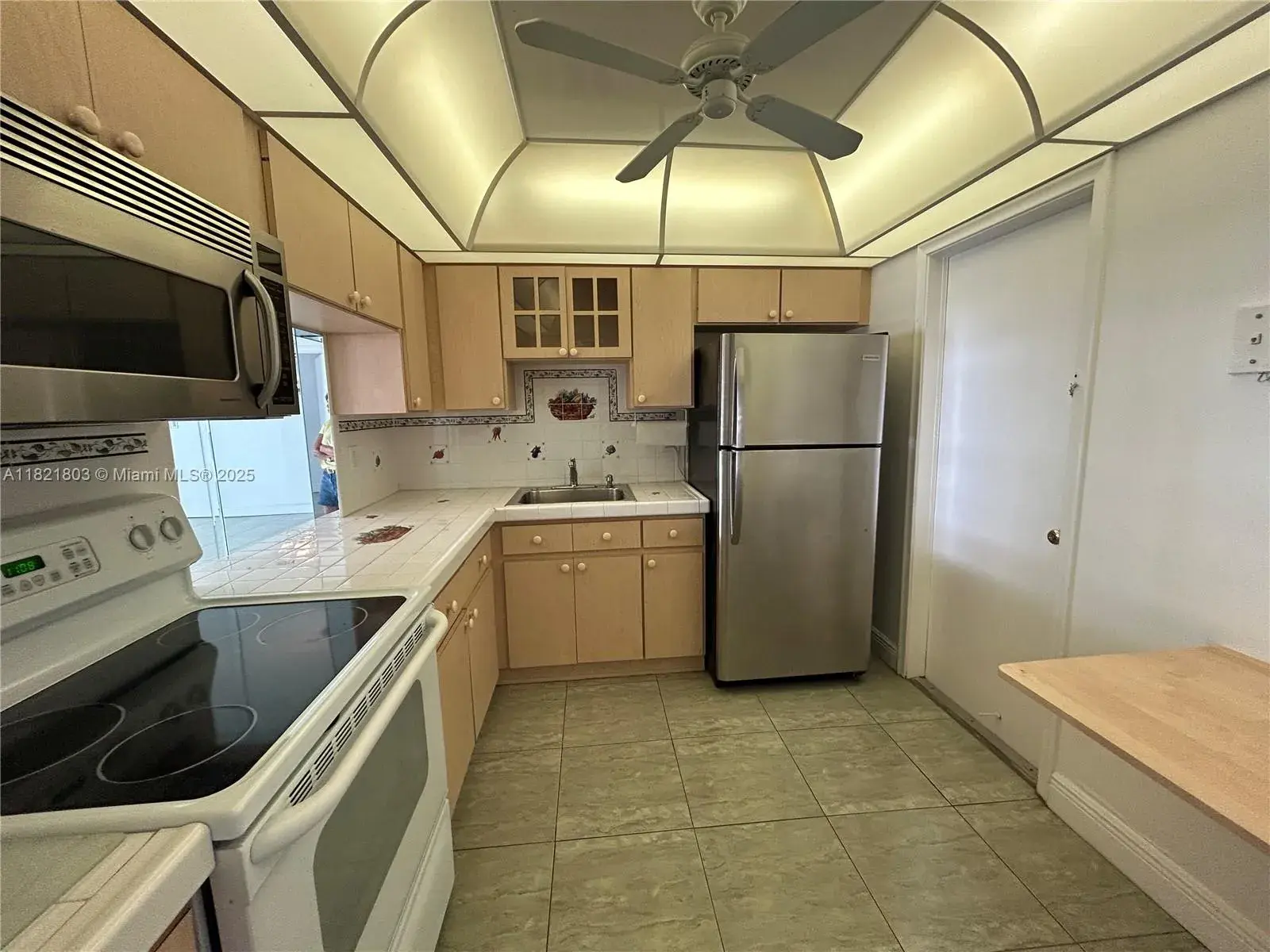 1825 S Ocean Dr # 503, Hallandale Beach FL 33009