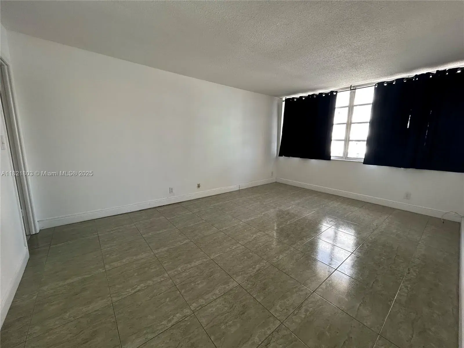 1825 S Ocean Dr # 503, Hallandale Beach FL 33009