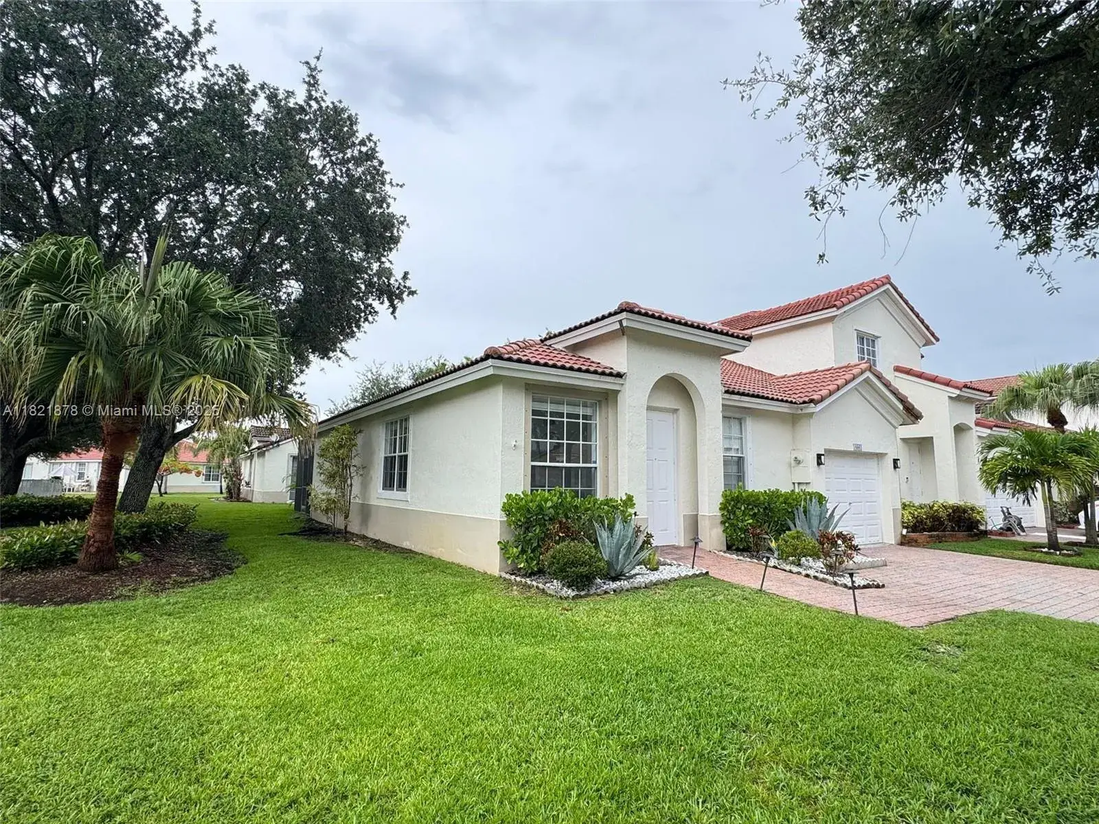 3 bedroom 2 bath Residential for sale at 18861 SW 28th Ct, Miramar FL 33029