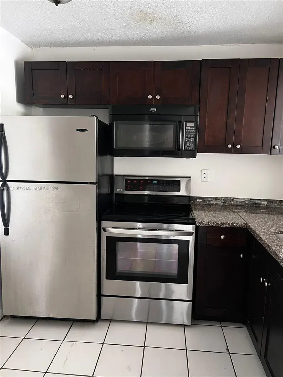1 bedroom 1 bath Residential for sale at 498 NW 165th St Rd # D303, Miami FL 33169