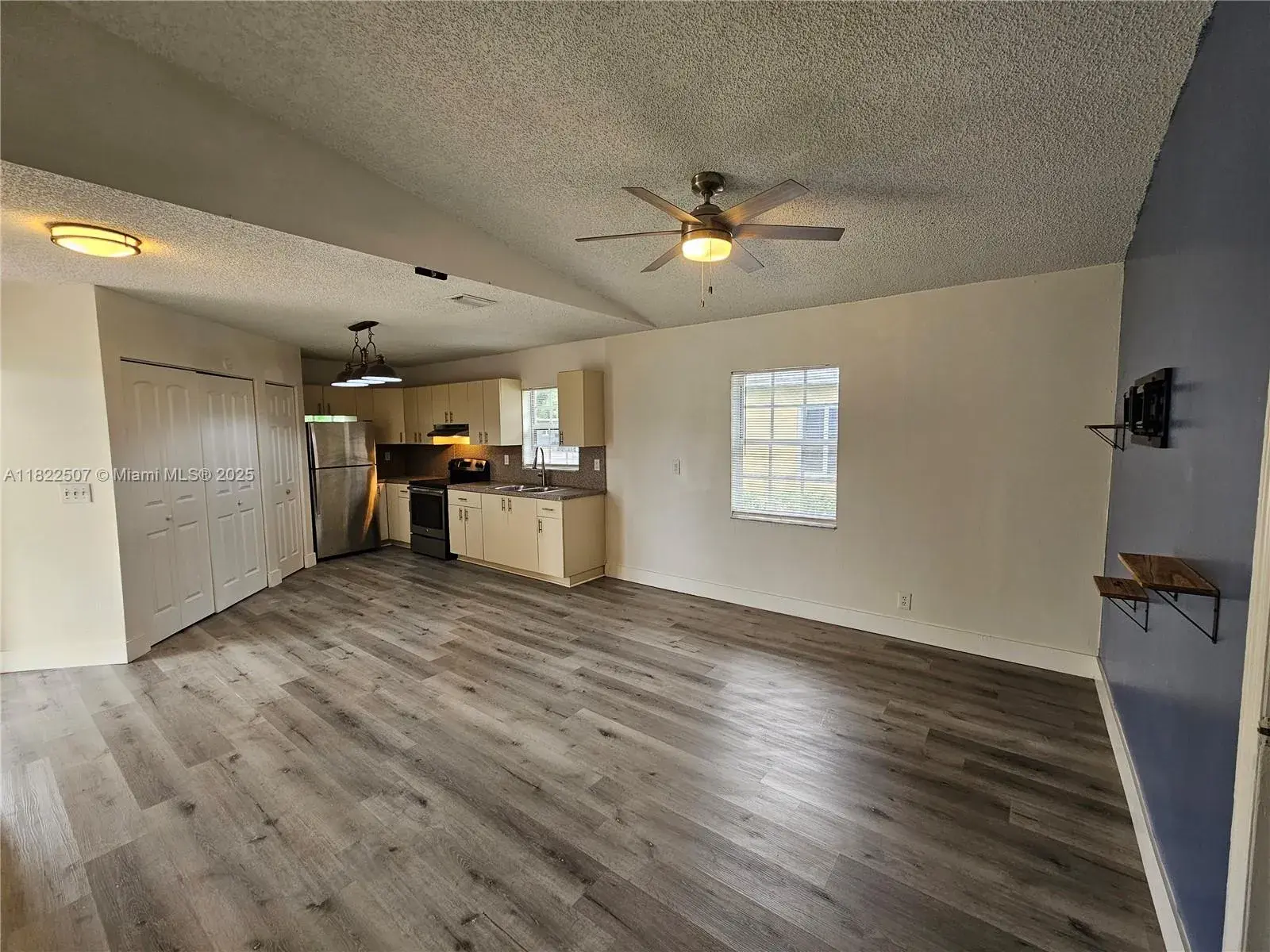800 NW 15th Ave, Fort Lauderdale FL 33311